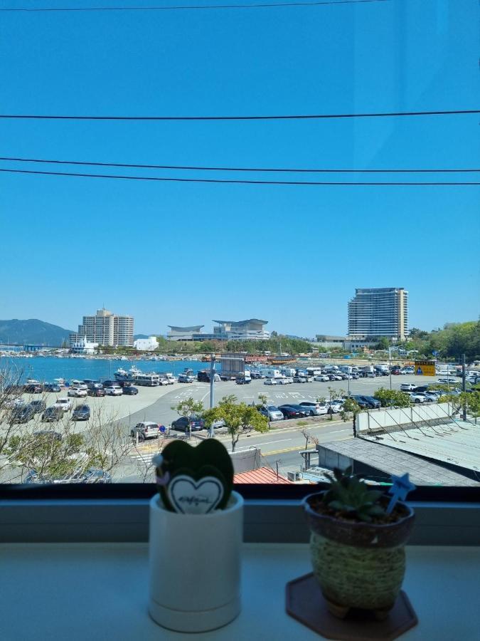 Laon On 37 Bed and Breakfast Tongyeong Buitenkant foto