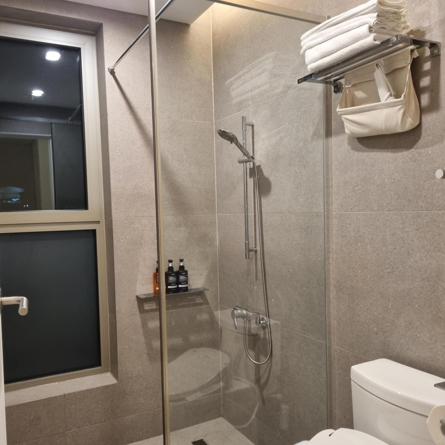 Laon On 37 Bed and Breakfast Tongyeong Buitenkant foto